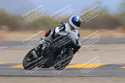 media/Sep-10-2022-SoCal Trackdays (Sat) [[a5bf35bb4a]]/Turn 6 (1140am)/